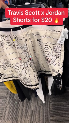 Travis Scott x Jordan shorts for $20 #airjordan #jordantravisscott #travisscottjordan #aj1 #travisscottdunks #nikedunk #dunklow #stockx #hypebeast #jordan #jordanbrand #paisley #travisscott