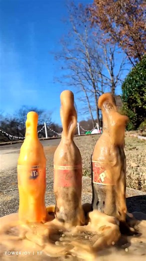 Popular Coke Sodas Vs Mentos (SLOW MO) (Coke, Sprite, Fanta) #satisfying #experiment #asmr