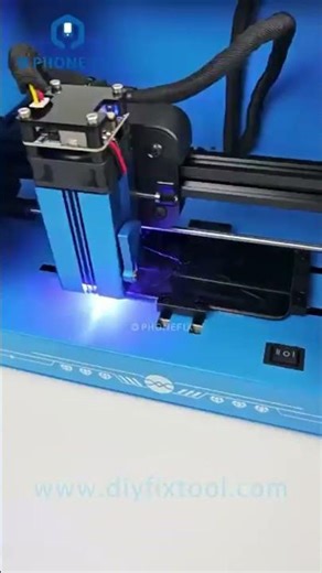 Como desmontar o suporte de um iPhone sem danificá-lo?