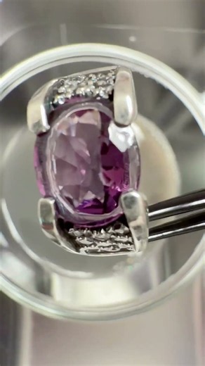 Auction listing said purple & clear CZ ring. Center stone is much more valuable. #ultrasoniccleaner