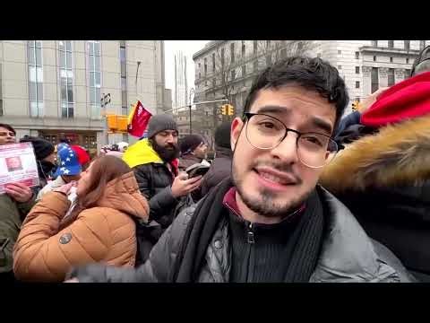 Protesters outside NY court applaud, decry Maduro's arrest | REUTERS