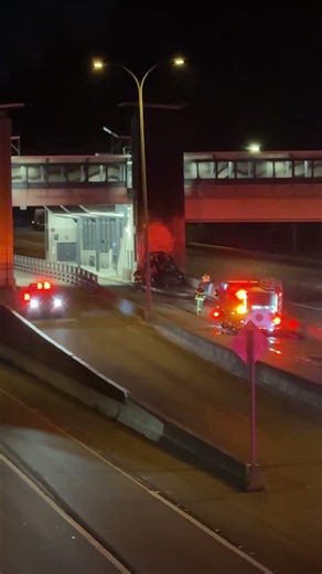 Raw: Scene of I-5 crash near Mountlake Terrace light rail station