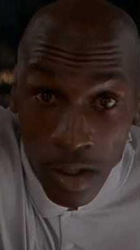 Michael Jordan x Bugs Bunny kiss! 😘🏀🐰 #spacejam #michaeljordan #bugsbunny #movieclip