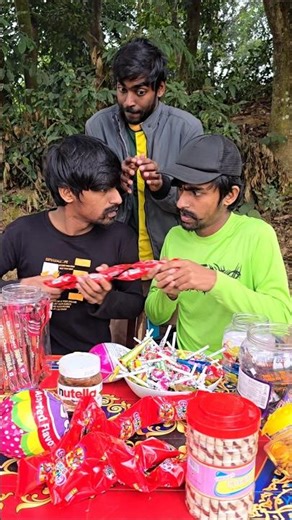 Twin Brothers REFUSE to Share Lollipop with Big Bro 😱🍭