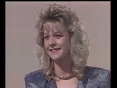 Blind Date - Christmas Cracker