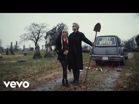 The Band Perry - Buzzards (Official Video)