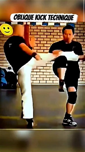 3 Steps to Master the Oblique Kick 💥#obloquekick #selfdefence #shorts