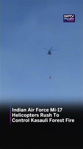 Indian Air Force Mi-17 Helicopters Rush To Control Kasauli Forest Fire #shorts