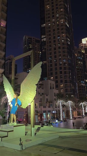 Burj Khalifa Dubai - The World's Tallest Skyscraper.