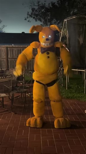 Spring Bonnie Cosplay Guide from FNaF Movie 2