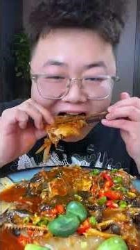 Shark’s Fin Fish Eating Show Full of Juicy Meat, Flavor and Satisfying Dinner Moments