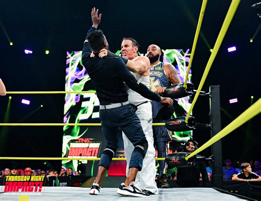 Expressions gets DESTROYED by The Hardy Boyz after being forced to compete in his debut Wrestling match 🤯 #fyp #foryoupage❤️❤️ #foryoupagе #jeffhardy #matthardy