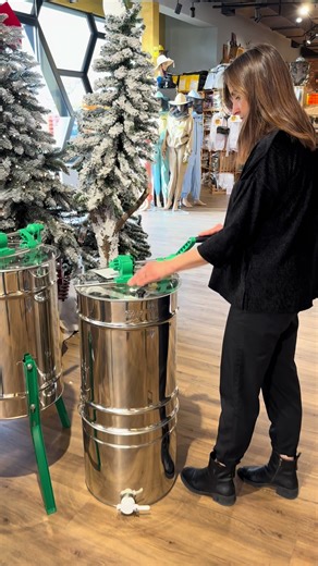 Efficient Honey Extraction with SAF Natura Equipment