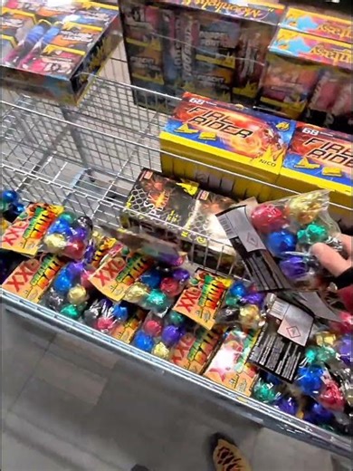 Feuerwerk kaufen bei Norma 2025 | XXL Feuerwerk Verkauf #shorts #shorts