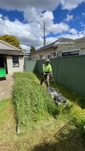 🌿 Too much grass? No stress. If your lawn has grown out of control, David’s Mowing Sydney NSW is ready to bring it back to life with professional overgrown grass cutting. 🚜 Big or small jobs ✂️ Neat, powerful results 🏡 Homes & rentals across Sydney NSW Send us a message and let’s tidy up your yard 🌱 #davidsmowingsydney #australia #lawncare #satisfying #gardening