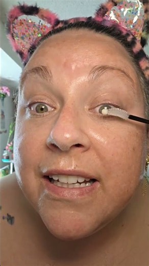 vegan growth eyelash serum