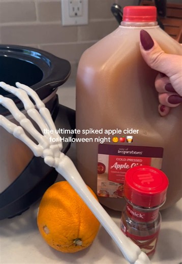 the ultimate spiked apple cider for spooky season! 🥃👻✨ . save this recipe for your next fall get-together! Ingredients: 🍎 1 gallon apple cider 🥃 2 cups Captain Morgan spiced rum 🍊 2–3 orange slices 🤎 3–4 cinnamon sticks 🍂 1–2 tsp apple pie spice (optional) directions: add everything except the rum to a large pot or slow cooker. warm on low for 1–2 hours, then stir in the rum before serving. garnish with orange slices and cinamon sticks. enjoy warm! 🎃 #SpikedAppleCider #HalloweenDrinks #F