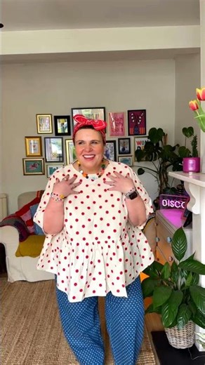 The most comfy jeans u will ever have ! With the best name tooالعربية #style #plussize #fashion