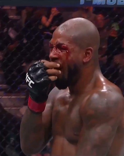 GREEN WITH 1 SECOND LEFT! #ufc329