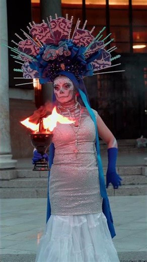 Catrina with a copal burner at the 2026 Day of the Dead Photowalk #DayOfTheDeadPhotowalk2026