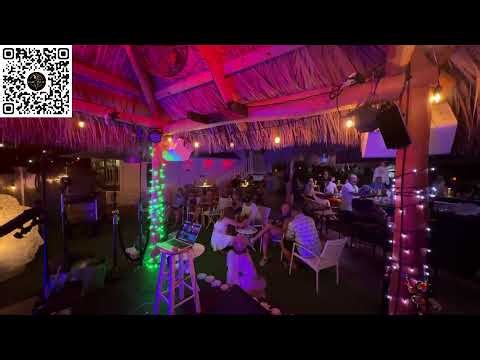 Sunday Funday with Kari Wolf at Bali Bar Key West 🌴🍹🎶