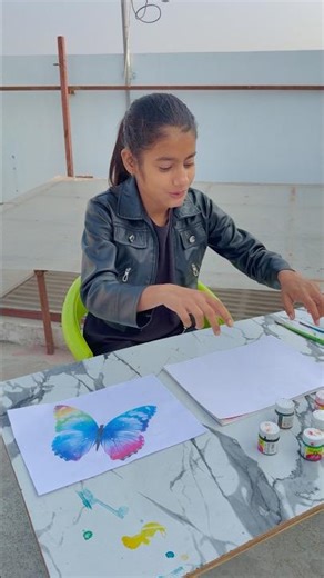 Karishma Ne butterfly Painting ki 😟😘 #short #viralvideo