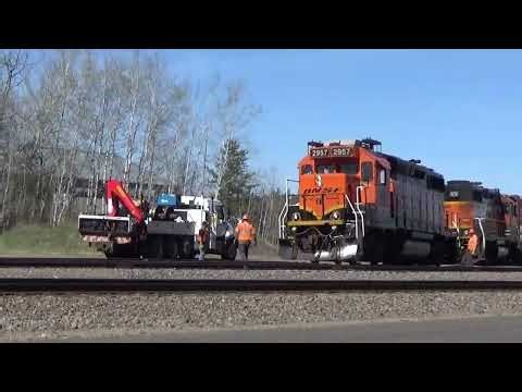 BNSF Derailment in Pillager Blocks Road | MRL Locomotive helps Clears Crossing
