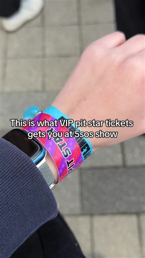 This is everything we got at Dublin with 5sos VIP package! Including vip merch, soundcheck and the whole experience! #5sos #5secondsofsummer #5sosworldtour2026 #dublin #5sosvip