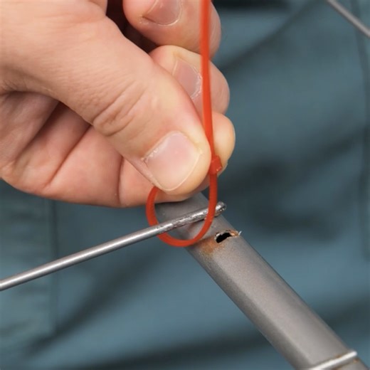 We've all had this problem - but it can be so easy to fix🧦 | 5-Minute Crafts Family