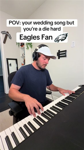 GO BIRDS!!! #nfl #philadelphia #eagles #philadelphiaeagles #wedding | fly eagles fly