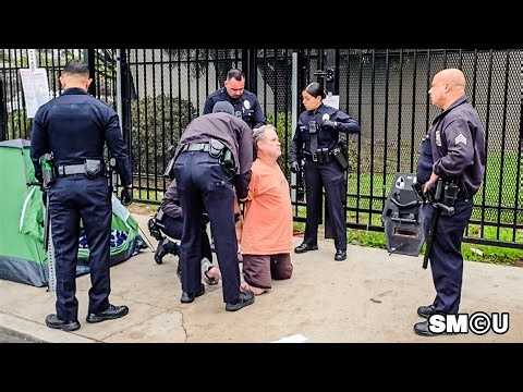 𝗣𝗢𝗟𝗜𝗖𝗘 𝗔𝗥𝗥𝗘𝗦𝗧: LAPD Arrests Homeless Man After Refusal to Vacate Encampment in Venice