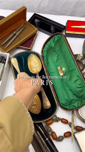 I just posted a YouTube video on an everything you need to know about the Paris flea markets and how to shop like a local! Watch to see what new plates and bowls I got🥰 In the video I share all my tips and tricks on how to shop, where to find the markets, how to talk with the vendors, and how to get the best deals! ✨✨Link to watch the video is in my bio and in my stories !!✨✨ https://www.youtube.com/watch?v=yzwWyIvTq4I 📍Here are the locations for the flea markets in Paris the weekend: Saturday