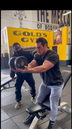 GROW YOUR FRONT DELTS WITH THIS FRONT RAISE