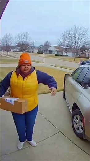 Package Delivery Gone WRONG 😱💥#shorts #package #glitter