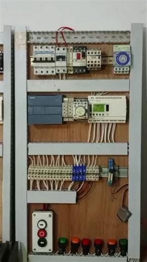 Compétences et qualités d'un automaticien L'automaticien est un professionnel spécialisé dans la conception, la programmation, l'installation, la maintenance et l'optimisation des systèmes… | Frestige MATONDO
