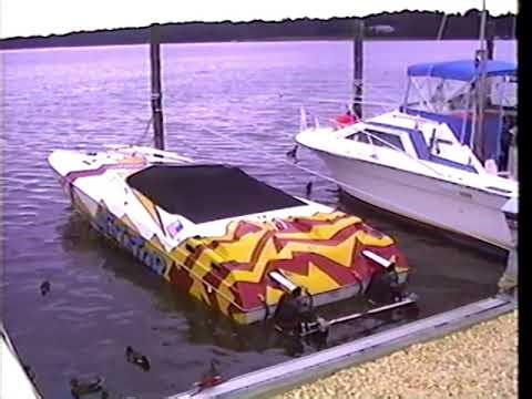 1991 Prerace Offshore Powerboat Racing at Point Pleasant