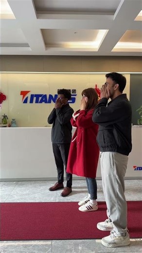 Who is our fav customaa！ #titanos