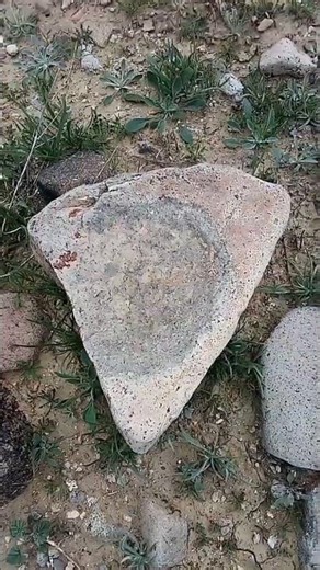 Two beautiful ancient Matates found that were forgotten by time.