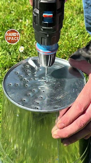 Tropical Shower Bliss! Metal Bucket and Hose Hack!