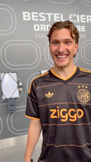 Opinion on the Ajax 26/27 away kit?