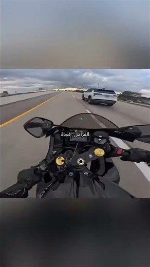 Why Does a Motorcycle Death Wobble Happen 🤯