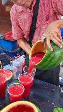Watermelon Juice in Malaysia! 🍉 Fresh Street Food in Melaka #수박주스 #Watermelon #Malaysia #MelakaFood