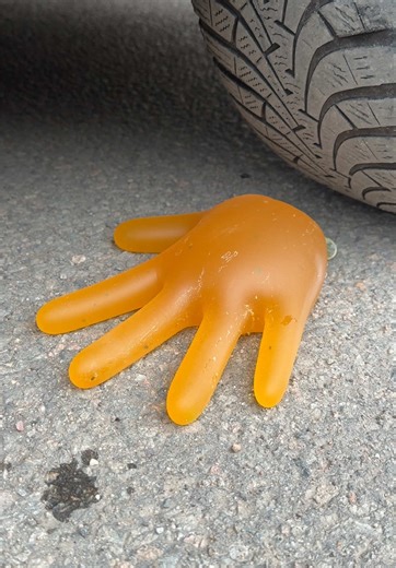 Coca Cola and Mentos Science Experiment Explained