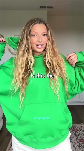 Easy Hat Hairstyle Tutorial 👒 Cute Messy Bun Hack