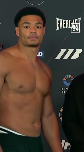 Heavyweight sensation Leo Atang imposes his size at weigh-in face-off before fight number 6 💪