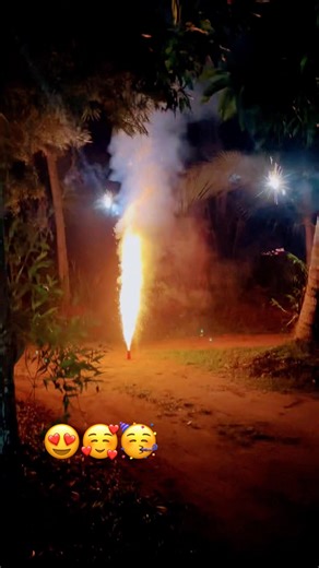 Beautiful Firecracker 💥🧨Amazing Fireworks Show 🎆 Best Night Sky Explosion #firecracker #fireworks