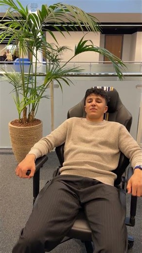 Manifesting desk alignment 🤣✨ #F1 #RedBullRacing