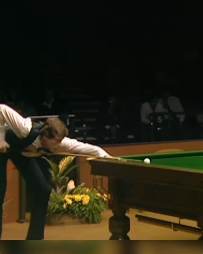When legends collide 🏆➡️ Alex Higgins and Steve Davis battled it out at the 1985 Masters... | WST