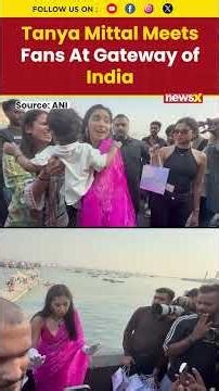 Tanya Mittal Meets Fans at Gateway of India, Distributes Gifts and Interacts Happily