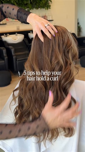 Your curls aren’t broken, your routine might be 👀 Here are 5 tips that’ll actually help your hair hold a curl: • Skip heavy shampoos, conditioners, and styling products before curling • Use a professional-grade tool for consistent, long-lasting heat • Curl at the right temperature for your hair type (most hair holds best around 350°) • Let curls cool completely before touching or brushing • Finish with a lightweight hairspray, not a heavy one that drags curls down Want curls that last? ✨ Commen